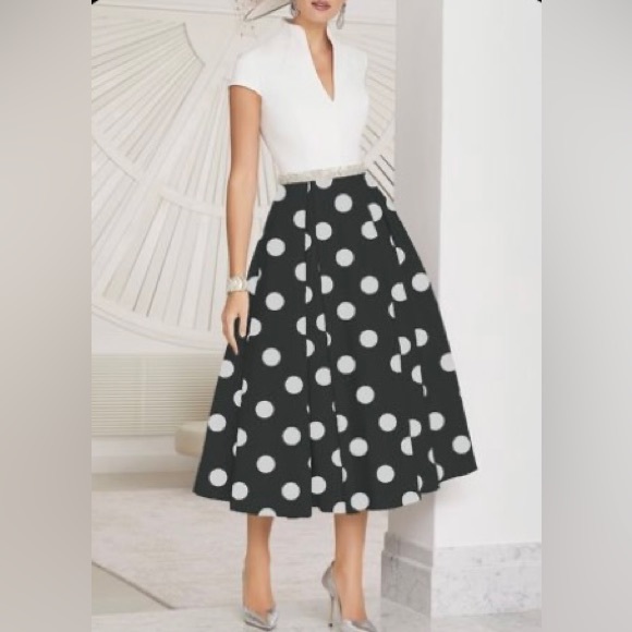 Soprano A-line black with white dots skirt - Picture 6 of 7